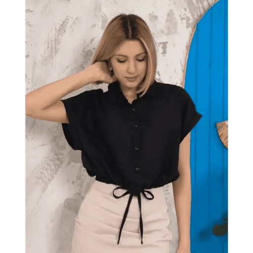 Sifir Kollu Crop Gomlek ile Şıklığınızı Yükseltin - ÖZER&HERMİN