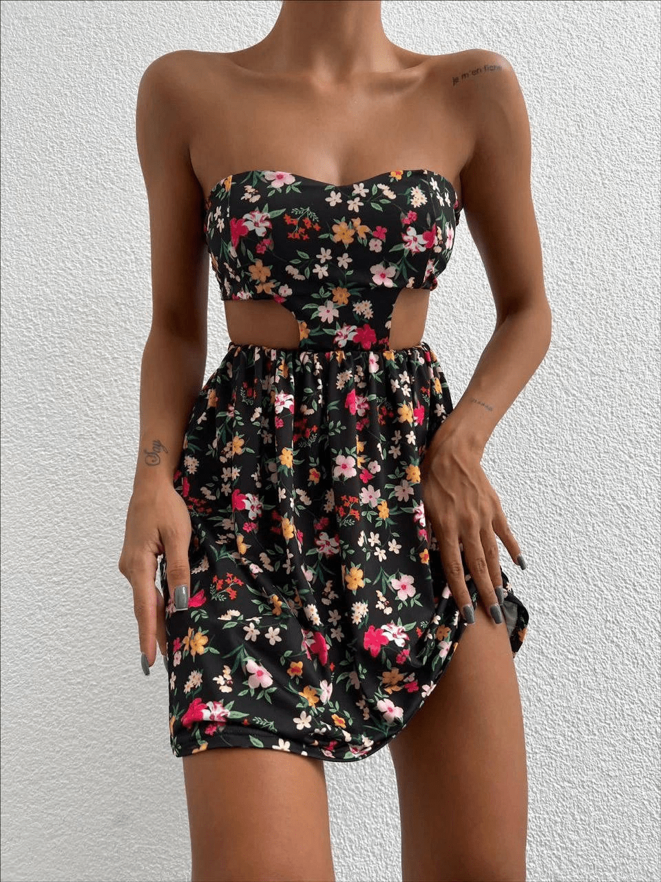 Straplez Elbise Baskılı - Şıklığı ve Rahatlığı Bir Arada Bulun! - ÖZER&HERMİN