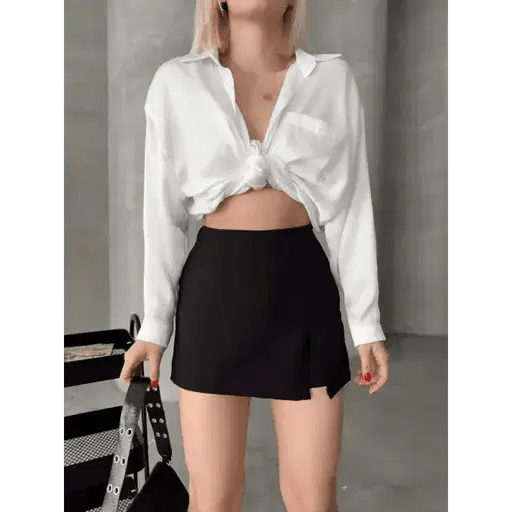 Tek Yirtmacli Sort Etek - Şıklığıyla Dikkat Çeken Yaz Modası - ÖZER&HERMİN