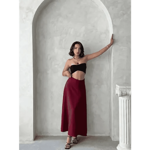 Uzun Astarli Etek Modeli ile Şıklığı Yakalayın - ÖZER&HERMİN