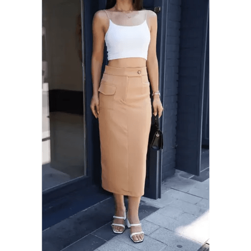 Uzun Dugmeli Etek ile Şıklığı Yakalayın - ÖZER&HERMİN