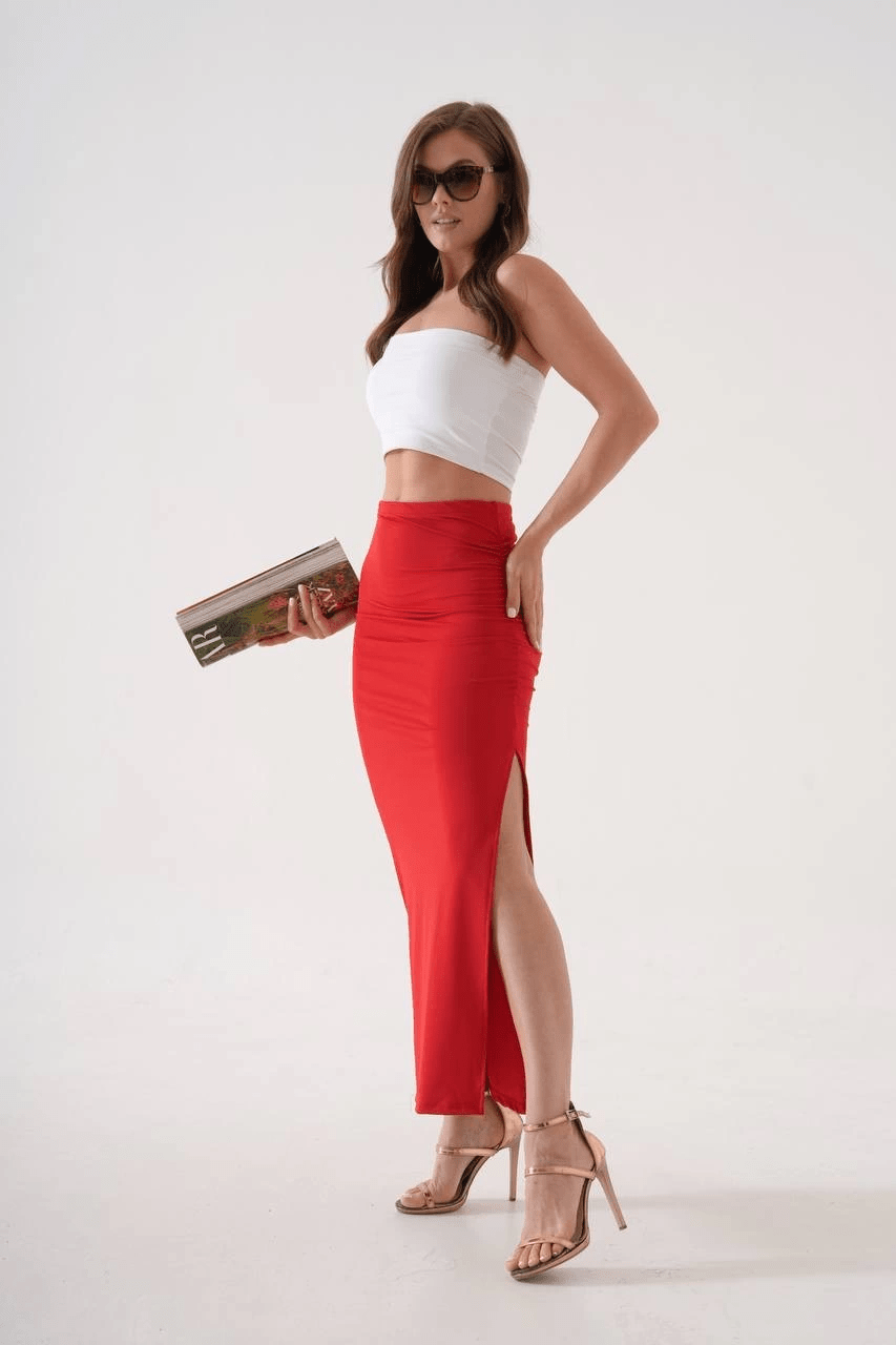 Uzun Yirtmacli Etek - Şıklığın ve Rahatlığın Bir Arada Olduğu Parça - ÖZER&HERMİN