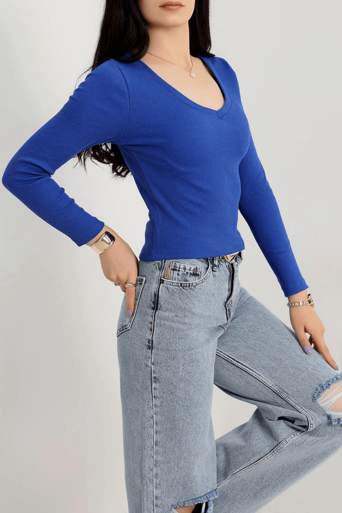 V Yaka Kaskorse Bluz - Şıklığı ve Rahatlığı Bir Arada Sunuyor - ÖZER&HERMİN