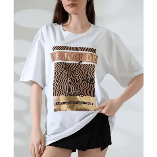 varak cizgili Tisört - Şıklığın ve Rahatlığın Bir Arada Olduğu Tasarım - ÖZER&HERMİN