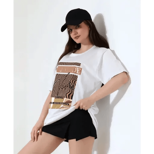 varak cizgili Tisört - Şıklığın ve Rahatlığın Bir Arada Olduğu Tasarım - ÖZER&HERMİN