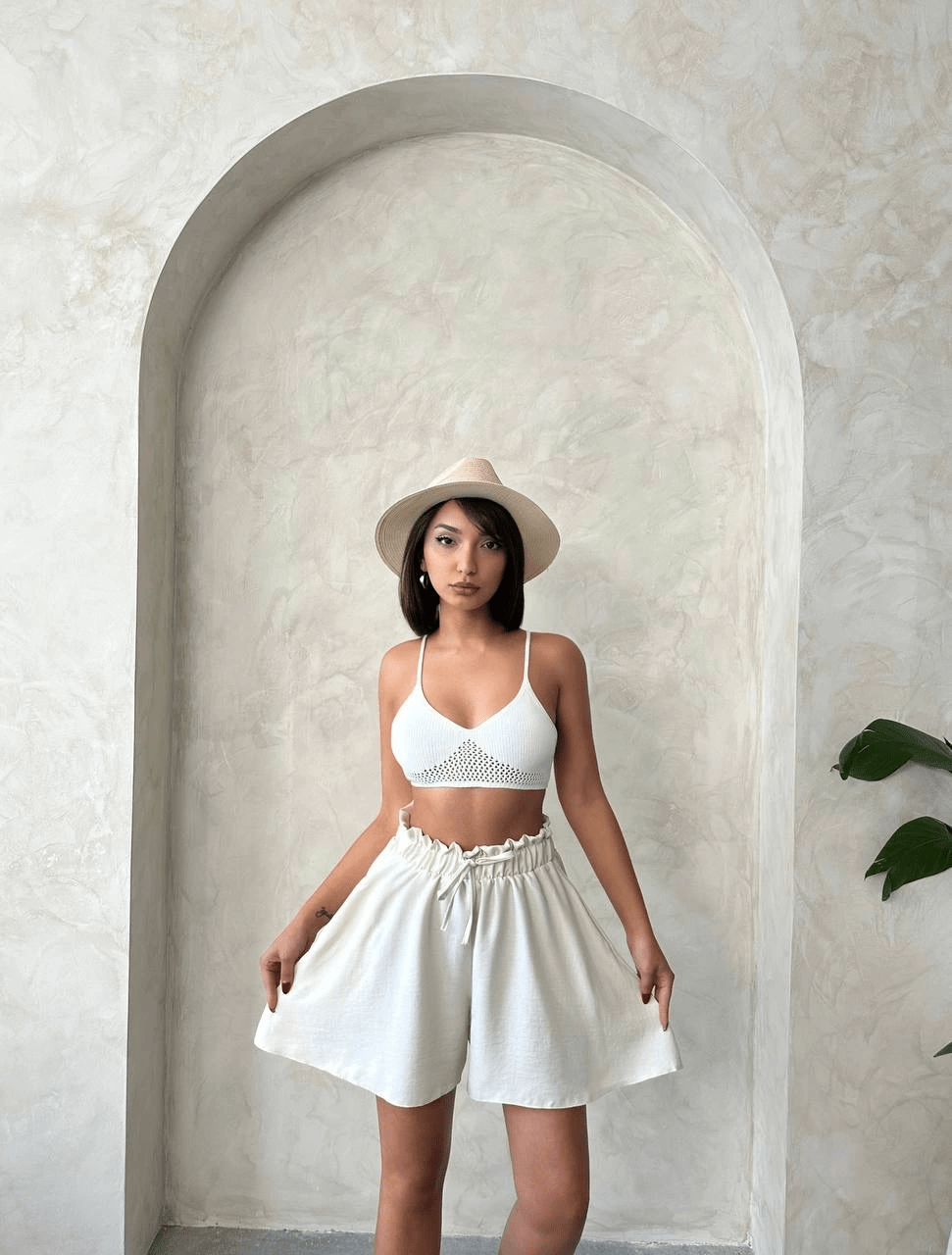 Volanli Keten sort | Şıklığı ve Rahatlığı Bir Arada Sunan Yaz Parçasi - ÖZER&HERMİN