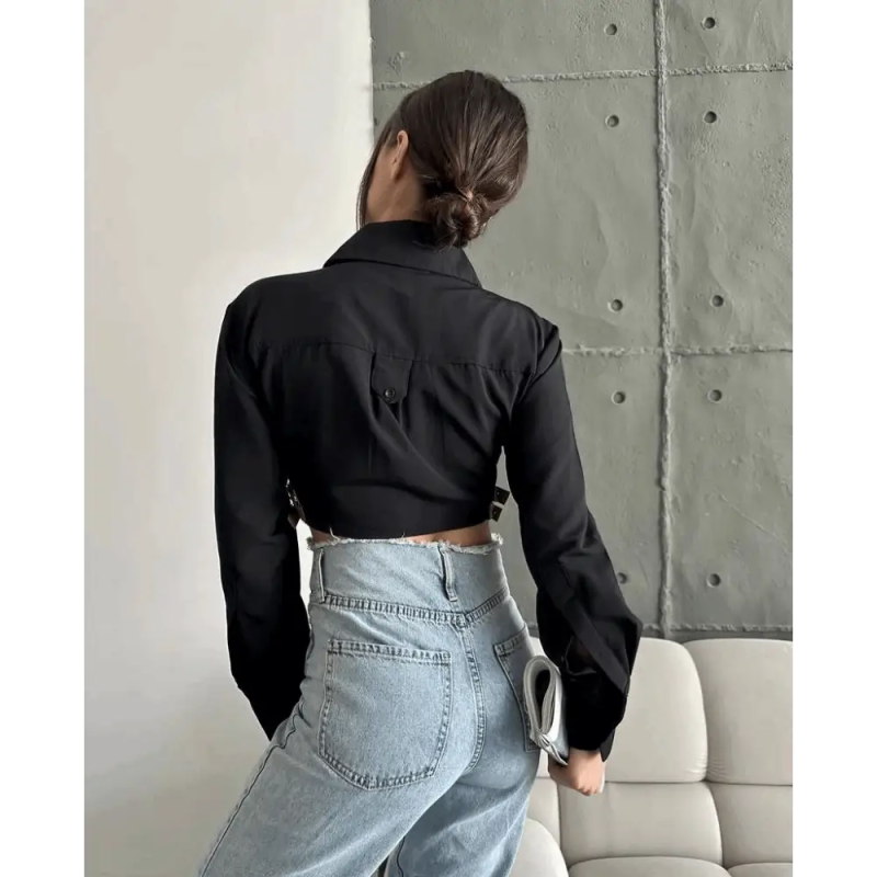 Yanı kemer detaylı crop gömlek - Özer&Hermin