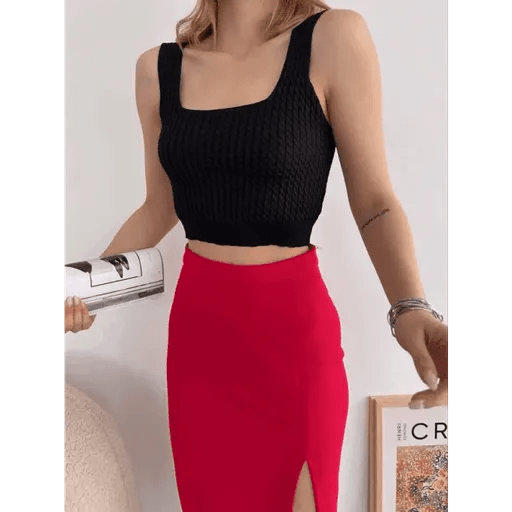 Yirtmacli Midi Etek ile Şıklığı Yakalayın - ÖZER&HERMİN