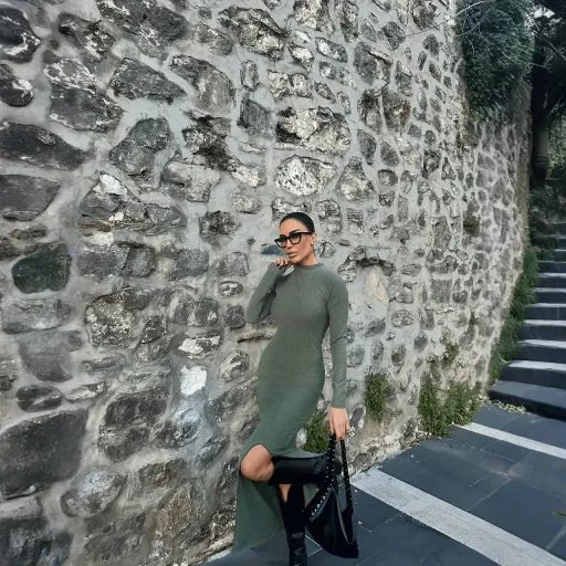 Yirtmacli Uzun Elbise - Şık ve Rahat Seçim - ÖZER&HERMİN